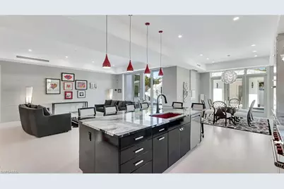 739 5th Ave N, Naples, FL 34102 - Photo 9