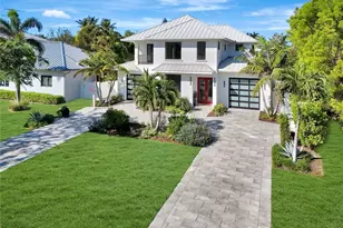 739 5th Ave N, Naples, FL 34102 - Photo 5