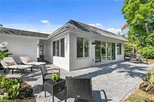 17 Knights Bridge Rd, Naples, FL 34112 - Photo 3