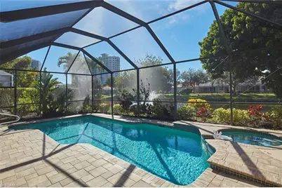 377 Mallory Ct, Naples, FL 34110 - Photo 3