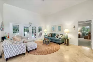 717 Pine Creek Ln, Naples, FL 34108 - Photo 13