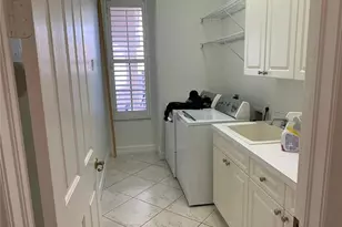 2727 13th St N, Naples, FL 34103 - Photo 11