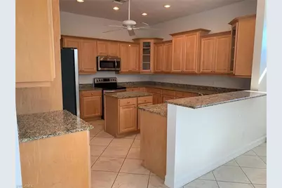 2727 13th St N, Naples, FL 34103 - Photo 13