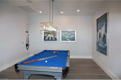 909 10th St S, Naples, FL 34102 - Photo 5