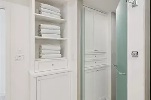 4051 Gulf Shore Blvd N, Naples, FL 34103 - Photo 23