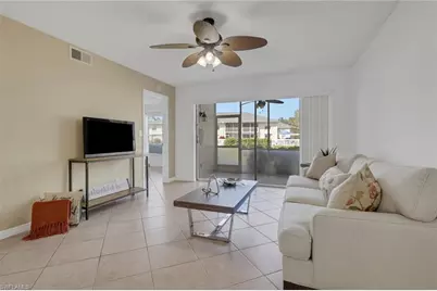 600 Squire Cir #103, Naples, FL 34104 - Photo 3