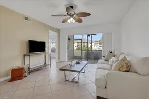 600 Squire Cir, Naples, FL 34104 - Photo 3