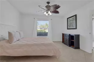 600 Squire Cir, Naples, FL 34104 - Photo 15