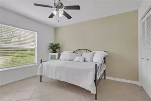 600 Squire Cir, Naples, FL 34104 - Photo 11