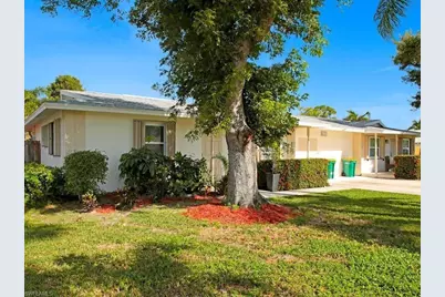 657 93rd Ave N #2, Naples, FL 34108 - Photo 3