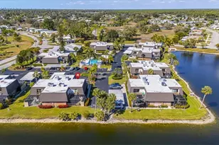 124 Lake Point Ln, Naples, FL 34112 - Photo 3