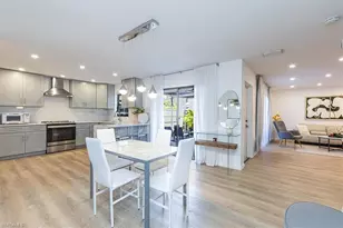 124 Lake Point Ln, Naples, FL 34112 - Photo 11