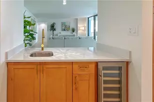 4251 Gulf Shore Blvd N, Naples, FL 34103 - Photo 17