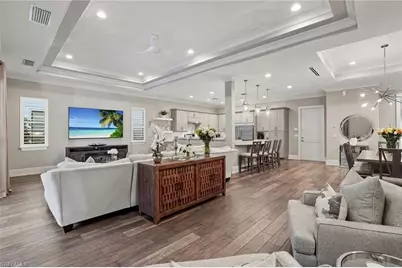 2867 Coco Lakes Dr, Naples, FL 34105 - Photo 5