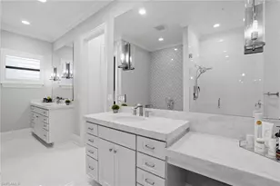 2867 Coco Lakes Dr, Naples, FL 34105 - Photo 13