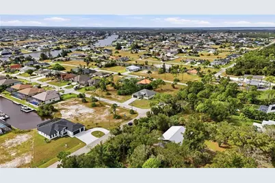 2338 NW 33rd Pl, Cape Coral, FL 33993 - Photo 45