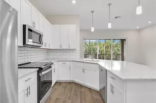 268 Indies Dr E, Naples, FL 34114 - Photo 7