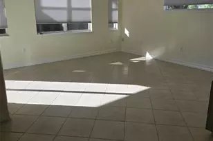 25080 Divot Dr, Bonita Springs, FL 34135 - Photo 9