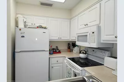 3320 Olympic Dr #122, Naples, FL 34105 - Photo 3