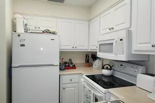 3320 Olympic Dr, Naples, FL 34105 - Photo 3