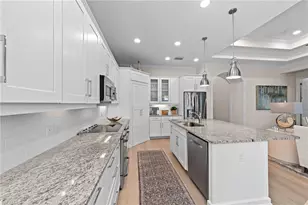 9096 Isla Bella Cir, Bonita Springs, FL 34135 - Photo 19