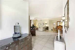 610 Laguna Royale Blvd, Naples, FL 34119 - Photo 5