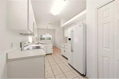 10707 Pearl Bay Cir, Estero, FL 33928 - Photo 11