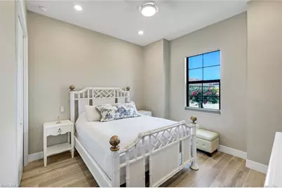 28047 Foxrock Ct, Bonita Springs, FL 34135 - Photo 23