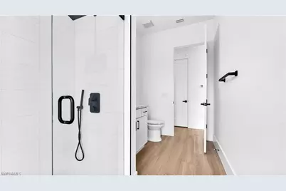 117 NE 5th Ter, Cape Coral, FL 33909 - Photo 35