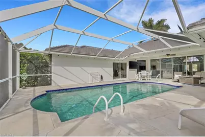 1092 Tivoli Dr, Naples, FL 34104 - Photo 15