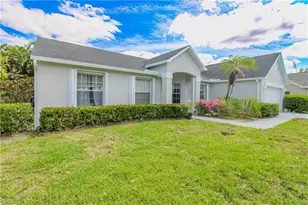 7775 Scarlet Ct, Naples, FL 34104 - Photo 3