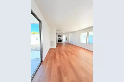 815 Cape Haze Ln E, Naples, FL 34104 - Photo 5