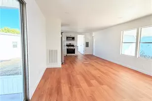 815 Cape Haze Ln E, Naples, FL 34104 - Photo 5