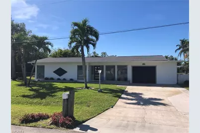 1438 Windsor Ct, Cape Coral, FL 33904 - Photo 15