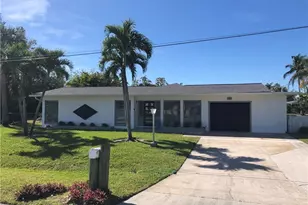 1438 Windsor Ct, Cape Coral, FL 33904 - Photo 15