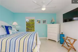 1438 Windsor Ct, Cape Coral, FL 33904 - Photo 9