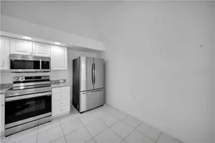 365 Stella Maris Dr N, Naples, FL 34114 - Photo 17