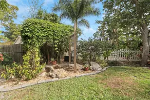 2667 River Reach Dr, Naples, FL 34104 - Photo 27