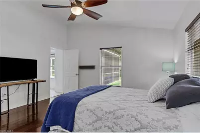 2667 River Reach Dr, Naples, FL 34104 - Photo 15