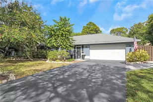 2667 River Reach Dr, Naples, FL 34104 - Photo 3