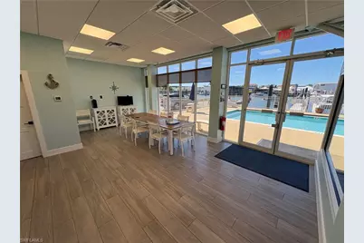 750 River Point Dr, Naples, FL 34102 - Photo 5