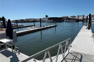 750 River Point Dr, Naples, FL 34102 - Photo 3