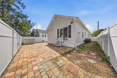 286 Leawood Cir, Naples, FL 34104 - Photo 25