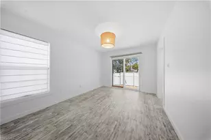 286 Leawood Cir, Naples, FL 34104 - Photo 19