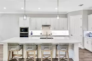 28007 Kerry Ct, Bonita Springs, FL 34135 - Photo 13