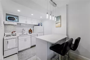 5 Bluebill Ave, Naples, FL 34108 - Photo 7