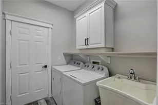 4707 Brixton Ct, Lehigh Acres, FL 33973 - Photo 15