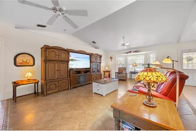 2610 6th Ave NE, Naples, FL 34120 - Photo 11