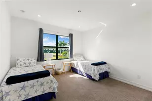 7437 Rockefeller Dr, Naples, FL 34119 - Photo 21