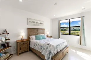 7437 Rockefeller Dr, Naples, FL 34119 - Photo 17